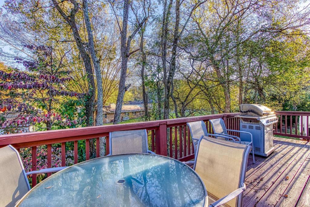 Rock Of Ages, Hot Tub, Game Room, Wifi, 1089 Free Tickets Each Paid Day, Dollywood And More Pigeon Forge Exterior foto